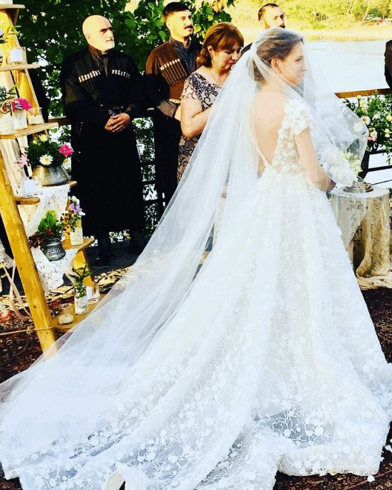 Анна и Георгий на своей грузинской свадьбе