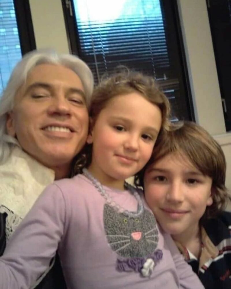 «Он буквально вытащил меня из темного периода»: как вторая жена спасла 37-летнего Дмитрия Хворостовского от алкоголизма и краха карьеры