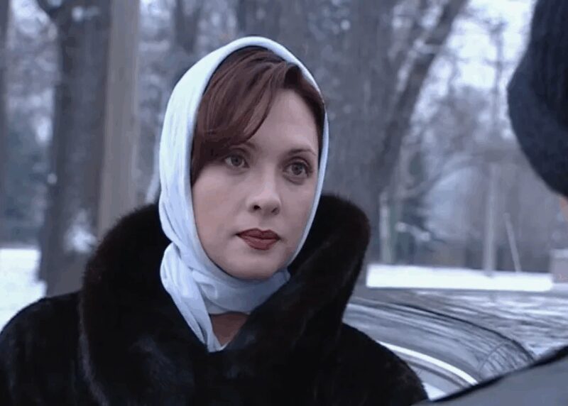 Ольга Дроздова в сериале «Бандитский Петербург» 2000 г.: переход из театра в кино.