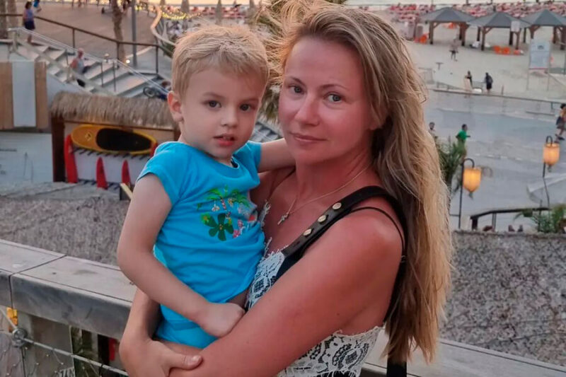 Мария Миронова с младшим сыном.