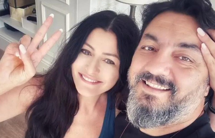 Дениз Чакыр с мужем.