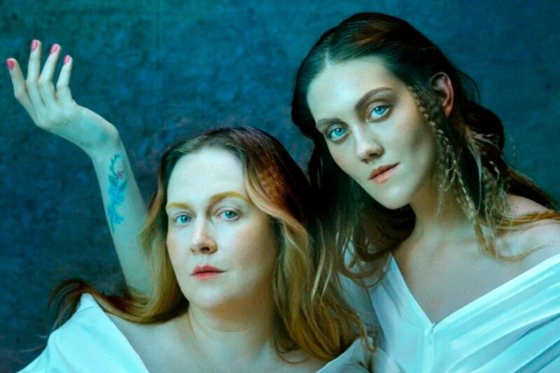 Актриса Юлия Ауг с дочерью