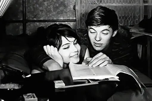 Александр Збруев и Валентина Малявина: их юношеская любовь столкнулась с трагическими обстоятельствами.