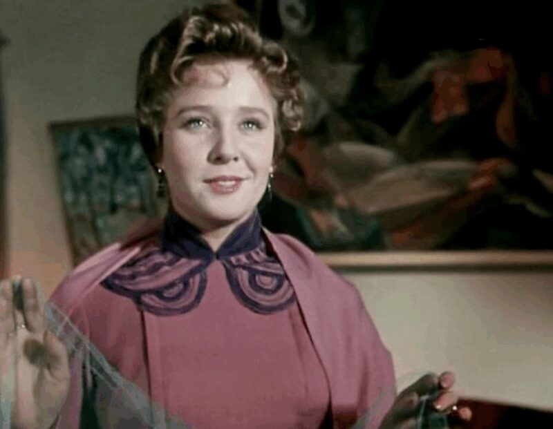 Руфина Нифонтова в образе Кати Булавиной из легендарной трилогии 