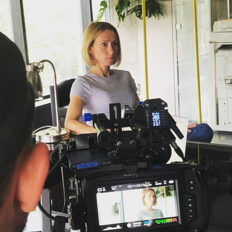 «Мне говорили: избавься от одного!»: как звезда «Глухаря» родила тройню вопреки всему