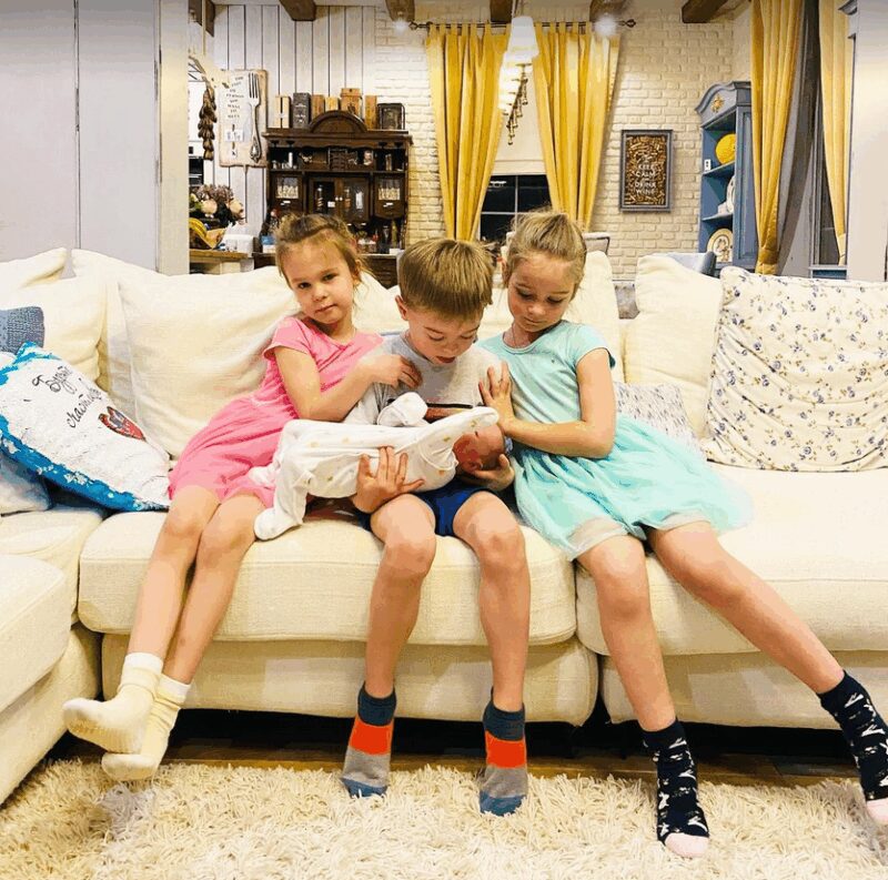 В доме всегда много света и воздуха благодаря большим окнам