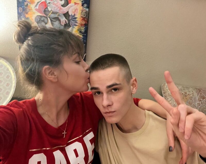 Взрослые дети Сергея Варчука — Александра и Иван