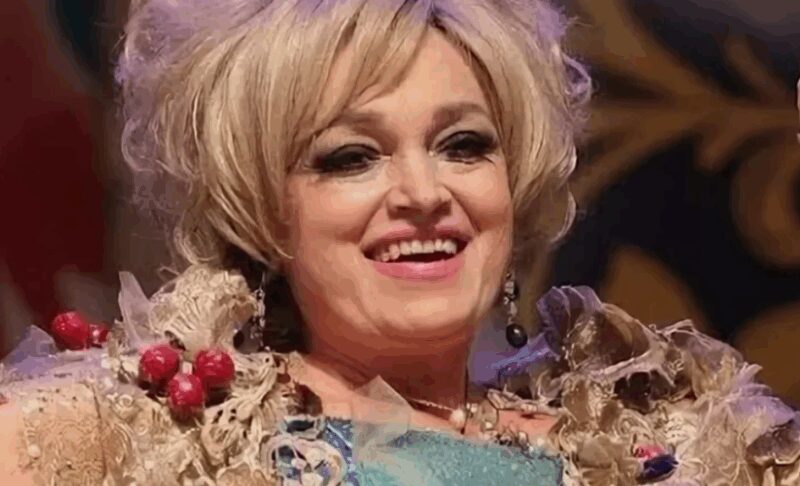 Надежда Кадышева — народная артистка, чья популярность вновь взлетела на небывалую высоту.