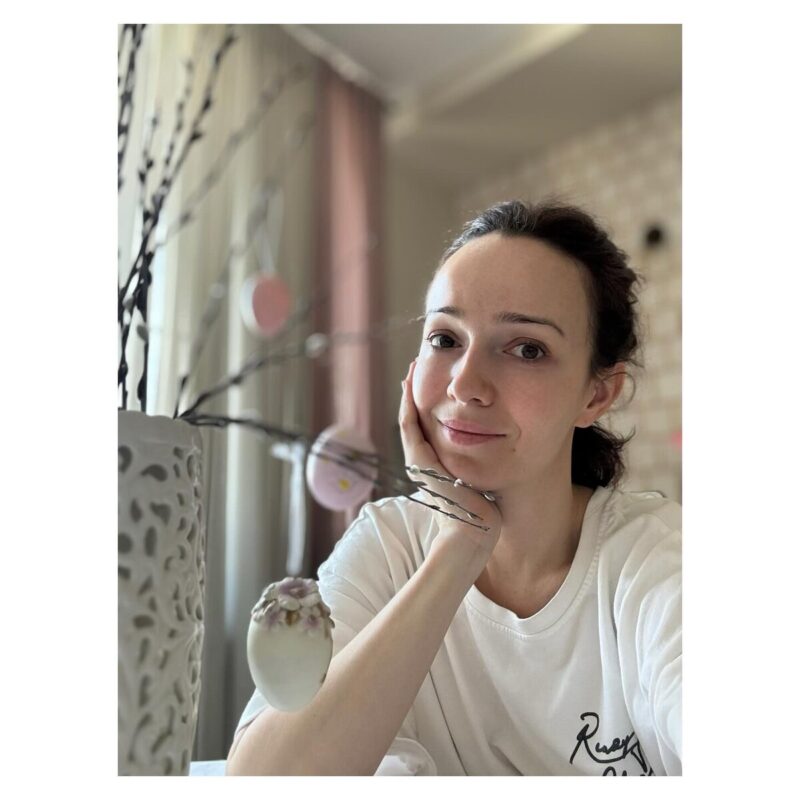 «Тут я дала себе волю»: как выглядит дом Валерии Ланской в Подмосковье, о котором 36-летняя актриса мечтала с детства