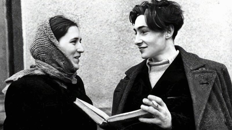 Две звезды, Нонна Мордюкова и Вячеслав Тихонов, в начале своего совместного пути.