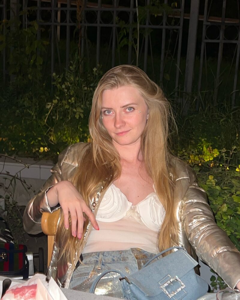 «Ей не больше 30!»: 67-летний Валерий Сюткин показал 50-летнюю жену, которую путают с дочерью