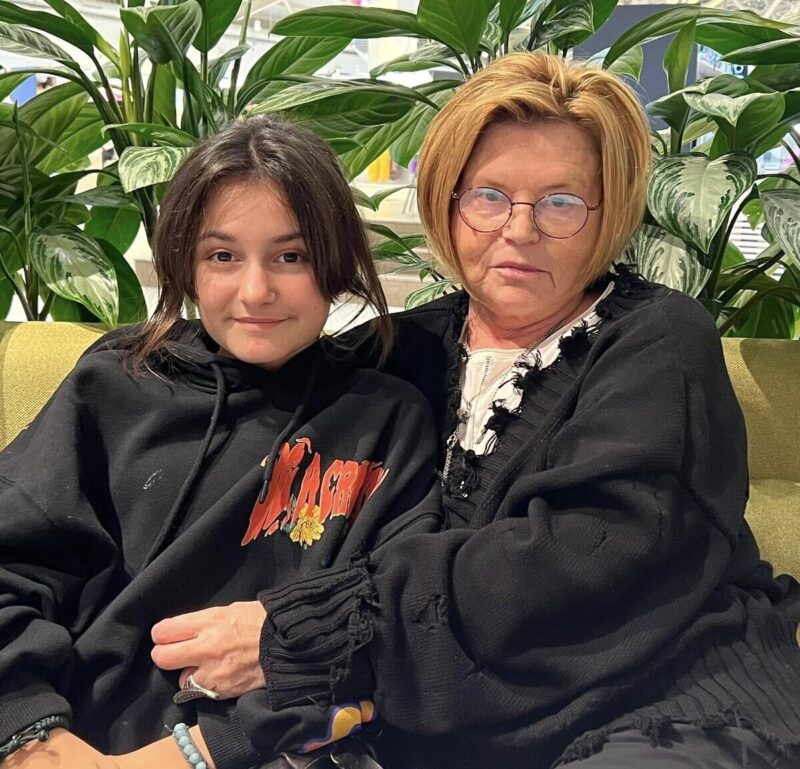 «Маленький Ваня»: как дочь Ивана Рудакова, Серафима, в 14 лет стала копией отца, но внешне всё больше напоминает маму