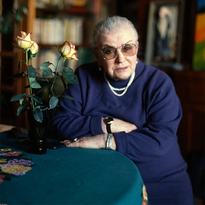 «Прямо бабушка»: почему дочь Ларисы Голубкиной так похожа на мать Андрея Миронова?