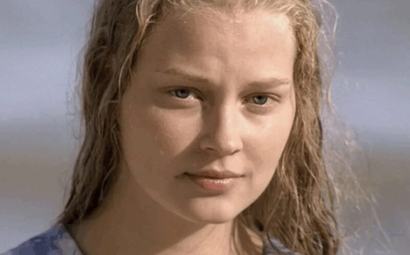 «Без пластики не обошлось»: как выглядят российские актрисы 40+ и что изменилось за 20 лет?