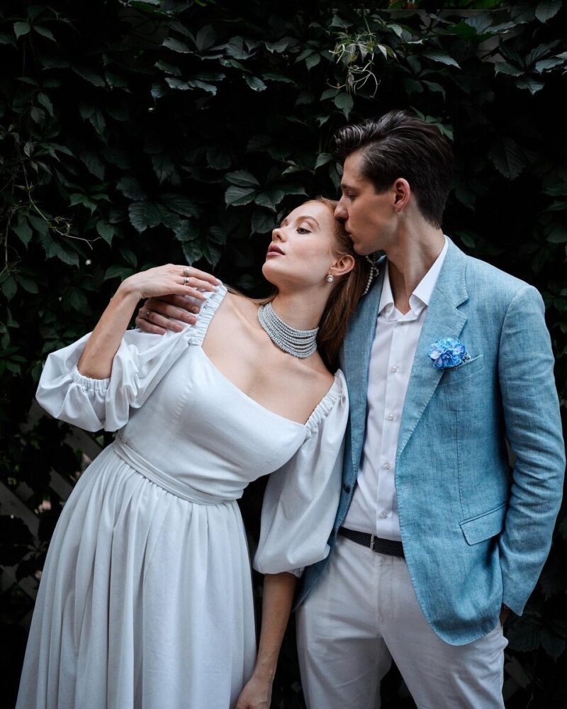 «Он не пришел на выписку»: как сложилась судьба внебрачной дочери Александра Михайлова, которую он не признавал 34 года