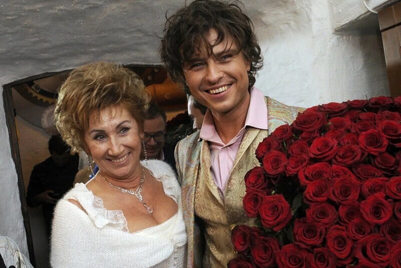 Лариса Копенкина и Прохор Шаляпин в день свадьбы.