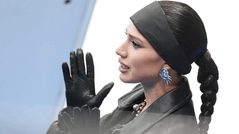 Алина Загитова на официальном мероприятии, где её присутствие неизменно вызывает дискуссии.