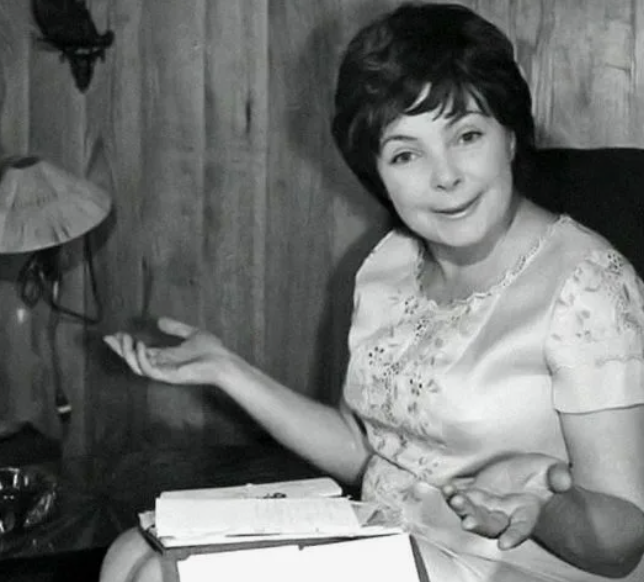 Легендарная Ольга Аросева — внучатая тётя мужа Елены