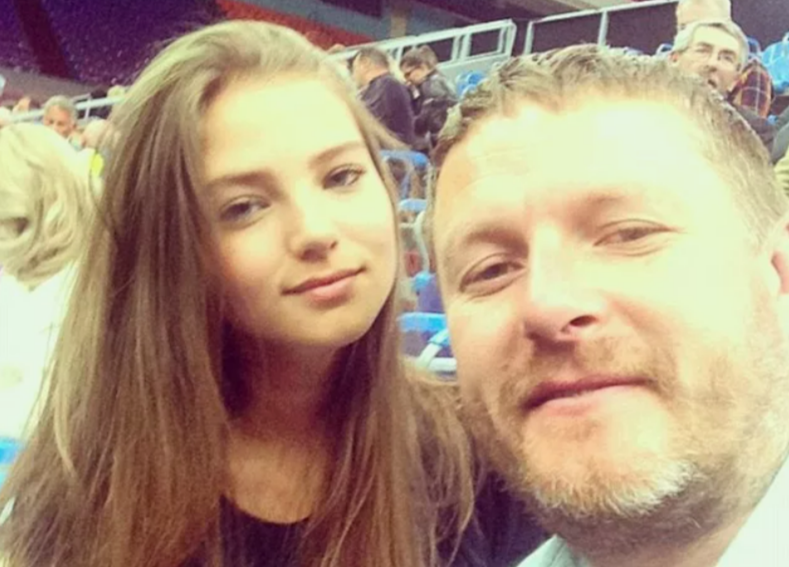 Алеся и Евгений Кафельниковы: непростые отношения дочери и отца, полные контроля и борьбы.