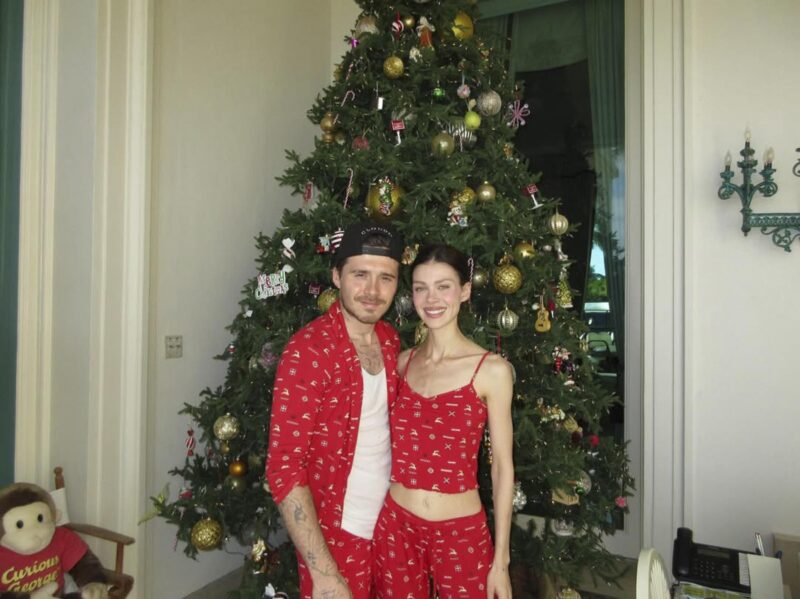 Война Бекхэмов: сын требует общаться через адвокатов