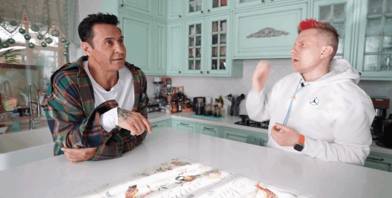 «Не импульсивная покупка»: как выглядит роскошный особняк Стаса Костюшкина за 10 км от МКАД, который он строил 20 лет