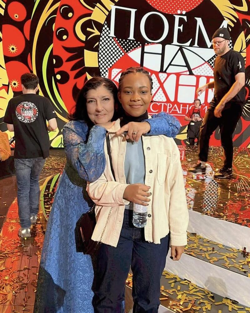 «Она вдохнула в меня новую силу»: как выглядит 18-летняя дочь Ратмира Шишкова, которую его мать растила после трагедии