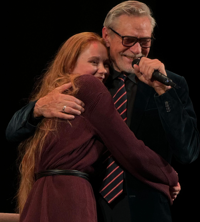 «Он не пришел на выписку»: как сложилась судьба внебрачной дочери Александра Михайлова, которую он не признавал 34 года