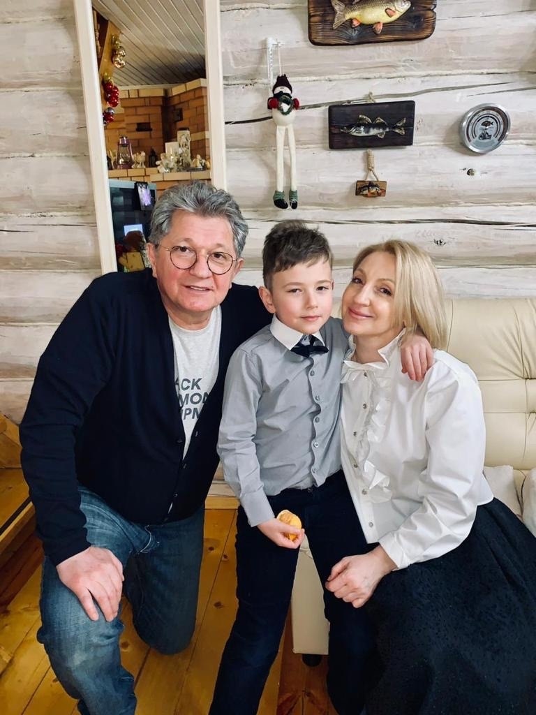 «Он сам себя балует»: в 53 года Андрей Ильин стал отцом, но о сыне сказал лишь в 65