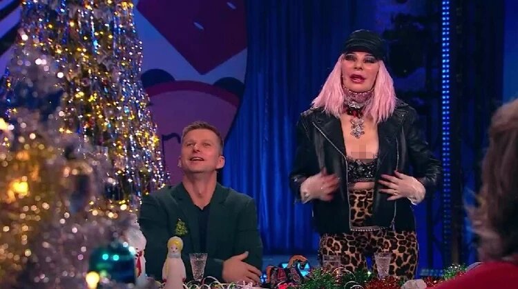 Жанна Агузарова и Роман Курцын на шоу Андрея Малахова в 2025 году.