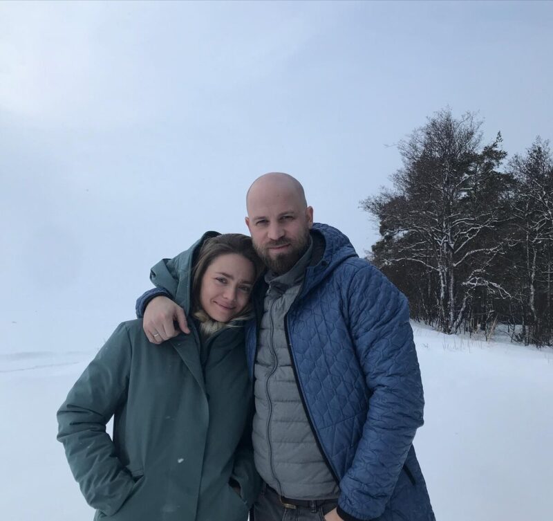 «Не любит строгих запретов»: как выглядит 6-летний сын 42-летней Карины Разумовской и чем он похож на маму?