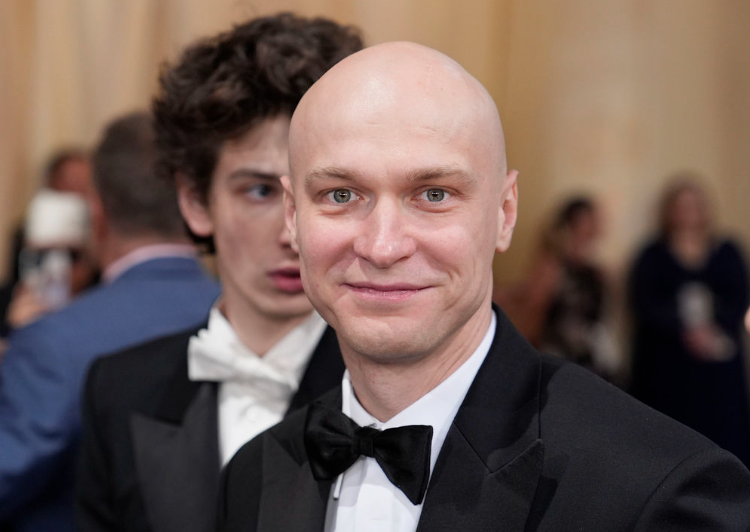 «Единственный российский актёр» : 32-летний Юрий Борисов попал в историю, но скрывает семью и не любит «вы»