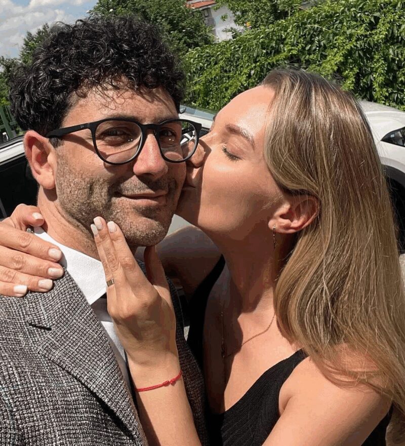 Юлия Бурцева и её муж Джузеппе Ночерино, не скрывавшие своих чувств.