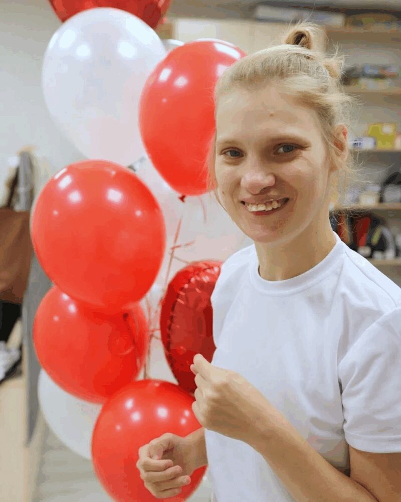 Оксана, ставшая из «тёмной тучи» «солнечным светом» благодаря любви и заботе.