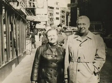 «Он был далёк от идеала»: дочь Анатолия Папанова в 70 лет, как сложилась жизнь Елены Папановой