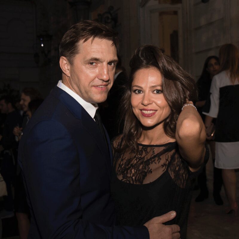 «Увела» Вдовиченкова, но не ради прихоти: как 43-летняя Елена Лядова шла к счастью через тернии