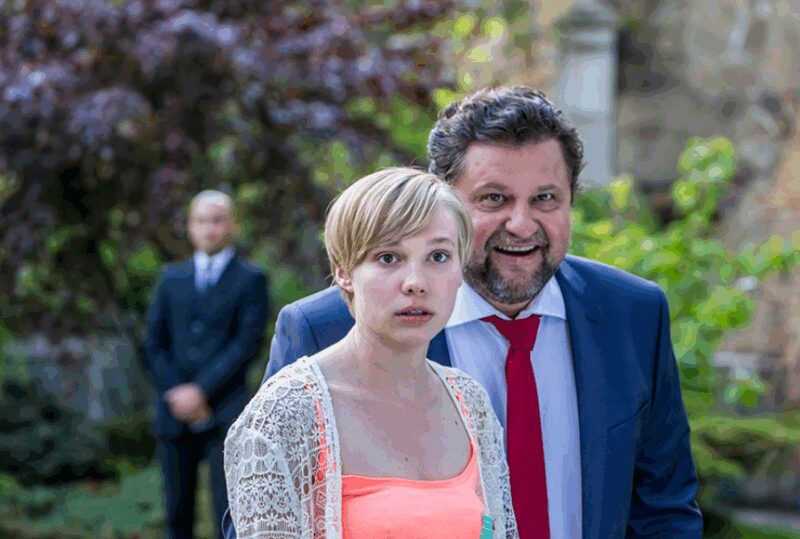 Александр Самойленко в роли бизнесмена Хромова