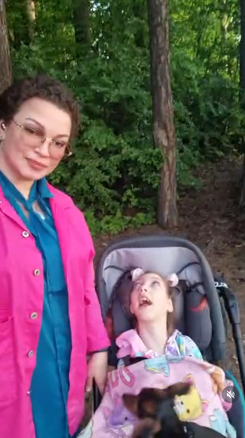 «Его дочка меня не понимает»: почему певец Данко бросил неизлечимо больную дочь и отказался от алиментов, а спустя 10 лет женился и стал отцом