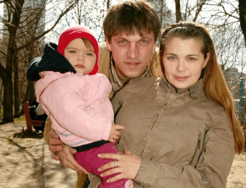 Актриса Ирина Пегова с дочерью Татьяной и бывшим мужем Дмитрием Орловым.