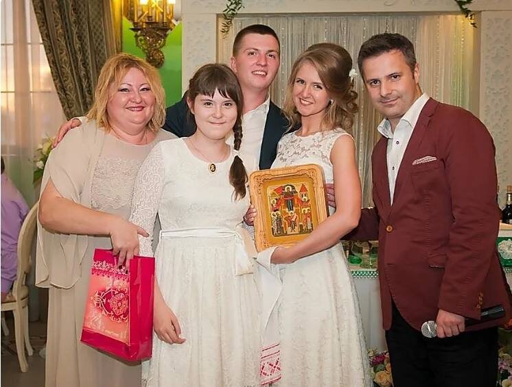 Редкое фото: Юлия Сулес со своей дочерью Варварой.