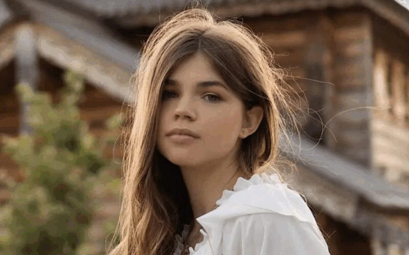 Ангелина: девушка с модельным потенциалом.