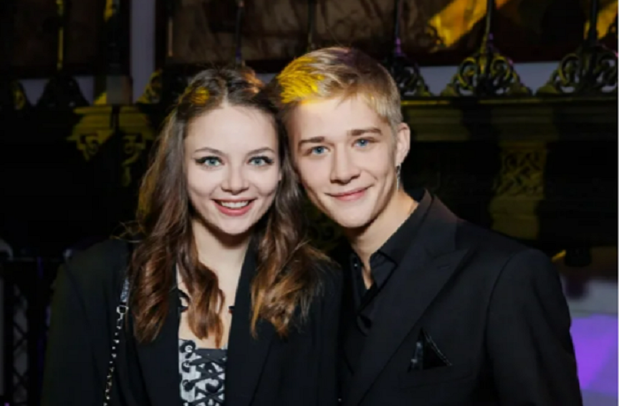 Олег Савостюк и его возлюбленная, актриса Ульяна Молдованова.