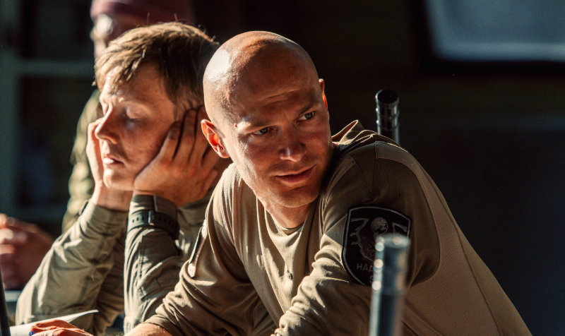 Юрий Борисов на съемках фантастической драмы