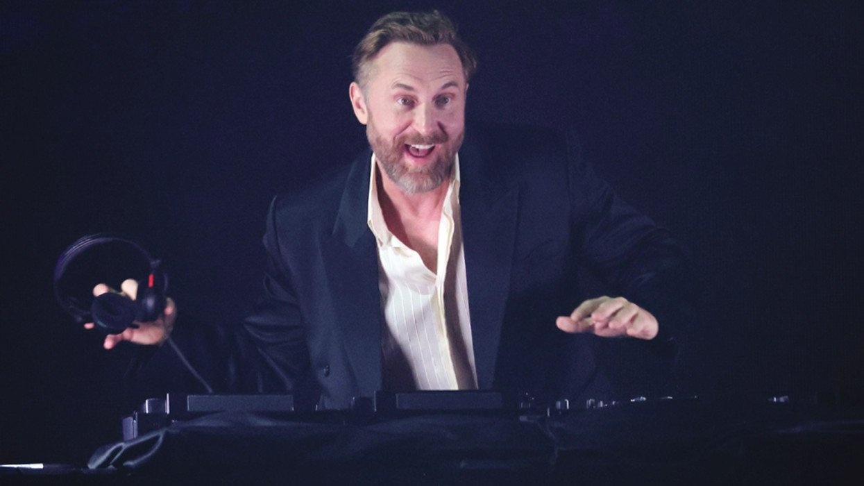 «Добро пожаловать в этот мир, Скайлер!»: 58-летний Дэвид Гетта стал отцом в четвёртый раз