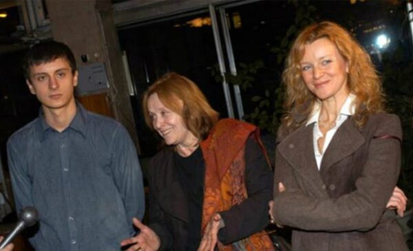 Неожиданный поворот : Как сыновья советских актрис, от 48-летнего сценариста до 54-летнего актёра, выбрали свой путь, и почему одна мать «очень скучает» по сыну-врачу