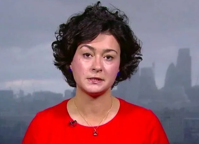 Анастасия Чуркина после переезда в Лондон, продолжающая свою журналистскую деятельность.