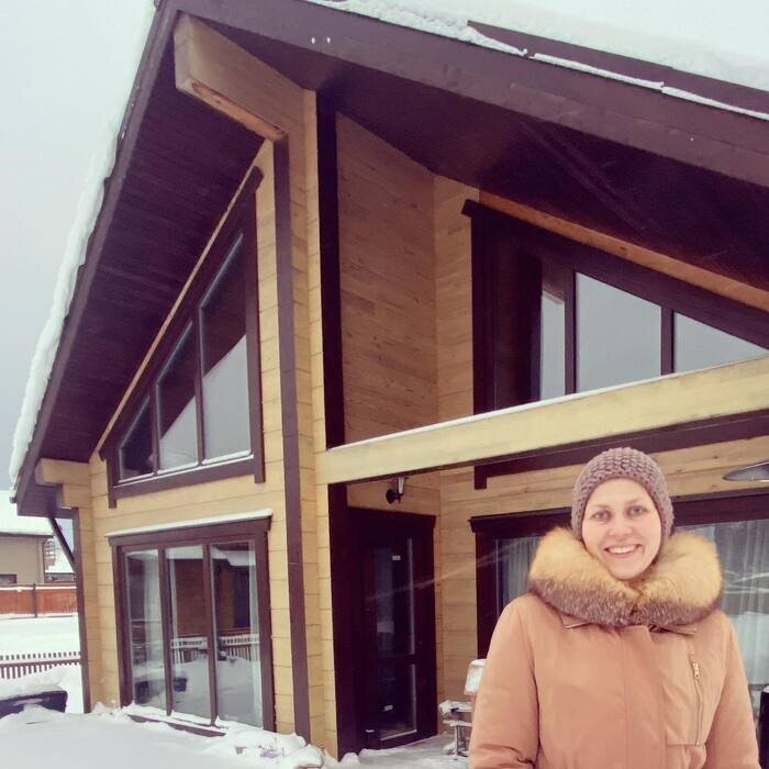 «Накануне Нового 21-го года мы переехали»: как 42-летняя Екатерина Порубель променяла городскую квартиру на болото и курятник