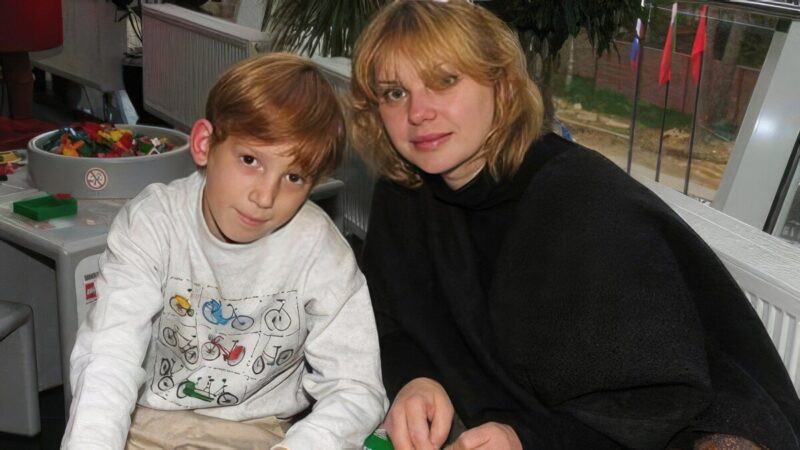 «Он совсем не похож на меня»: как выглядит 33-летний сын Ольги Машной, которого она родила от музыканта