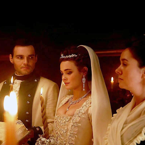 В сериале «Екатерина. Самозванцы» звезда сыграла княжну Тараканову