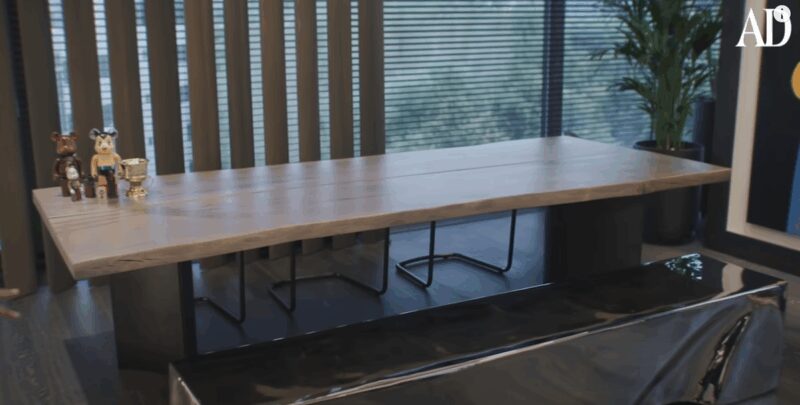 «Каждый уголок со смыслом»: как 40-летний Тимати 2,5 года строил свой 650-метровый «музей» в центре Москвы