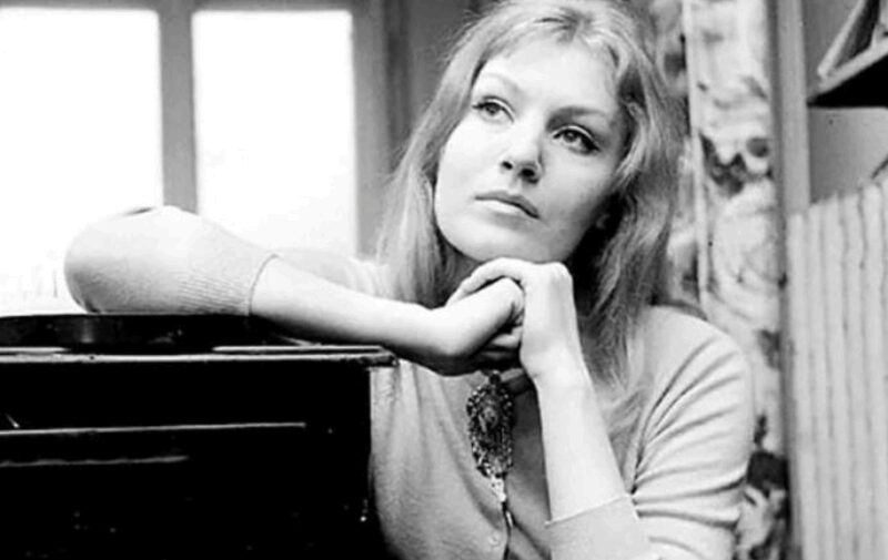 «Вечная странница»: как Анна Герман пережила 49 переломов, родила сына вопреки врачам и ушла в 46 лет